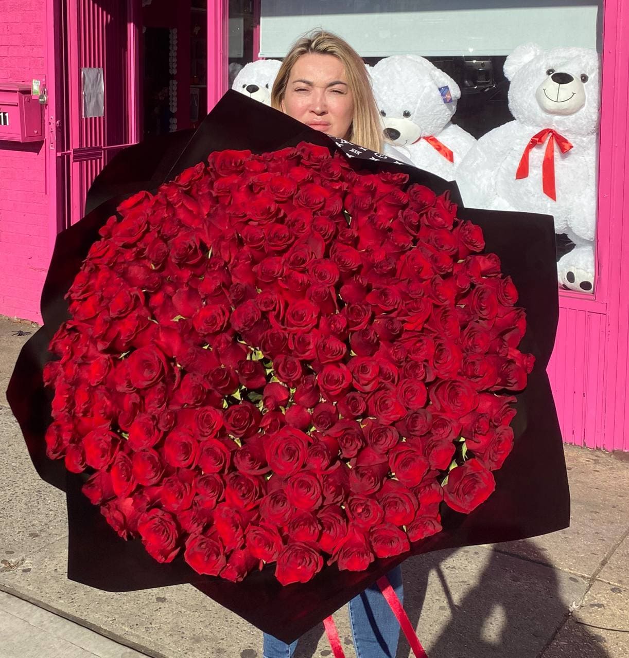 201 Red Roses Bouquet – Luxury Rose Delivery New York