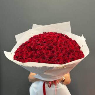 101 red roses