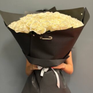 101 White Roses Bouquet
