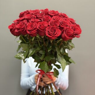 24 red roses