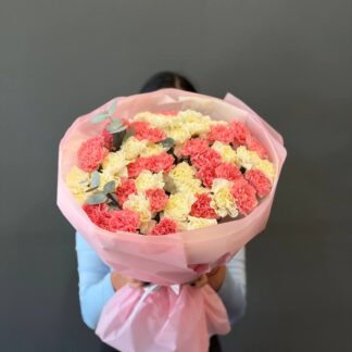 50 white and pink carnations