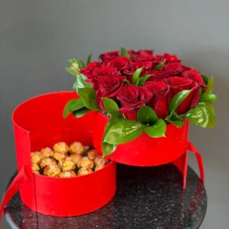 Red Roses & Ferrero Collection